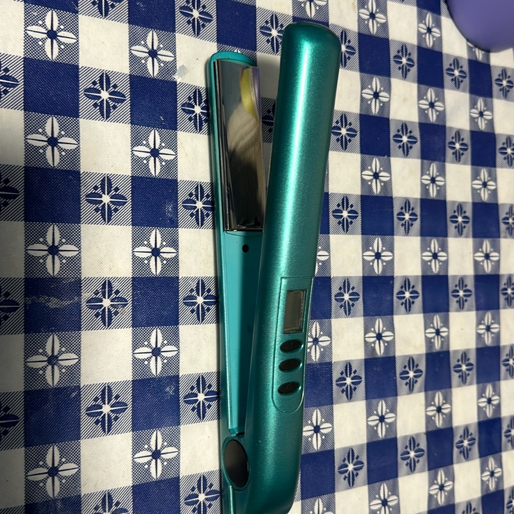 Chi Smart Titanium Ceramic Hair Styling Digital Flat Iron